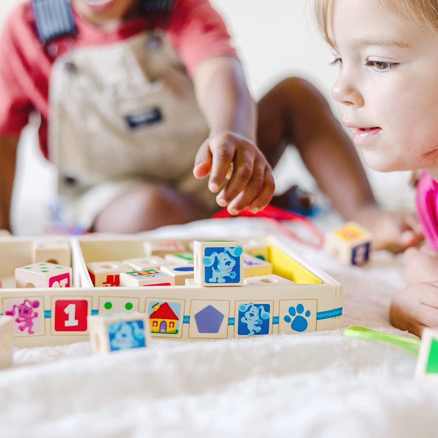 Melissa & Doug Blues Clues Wooden Lacing Beads