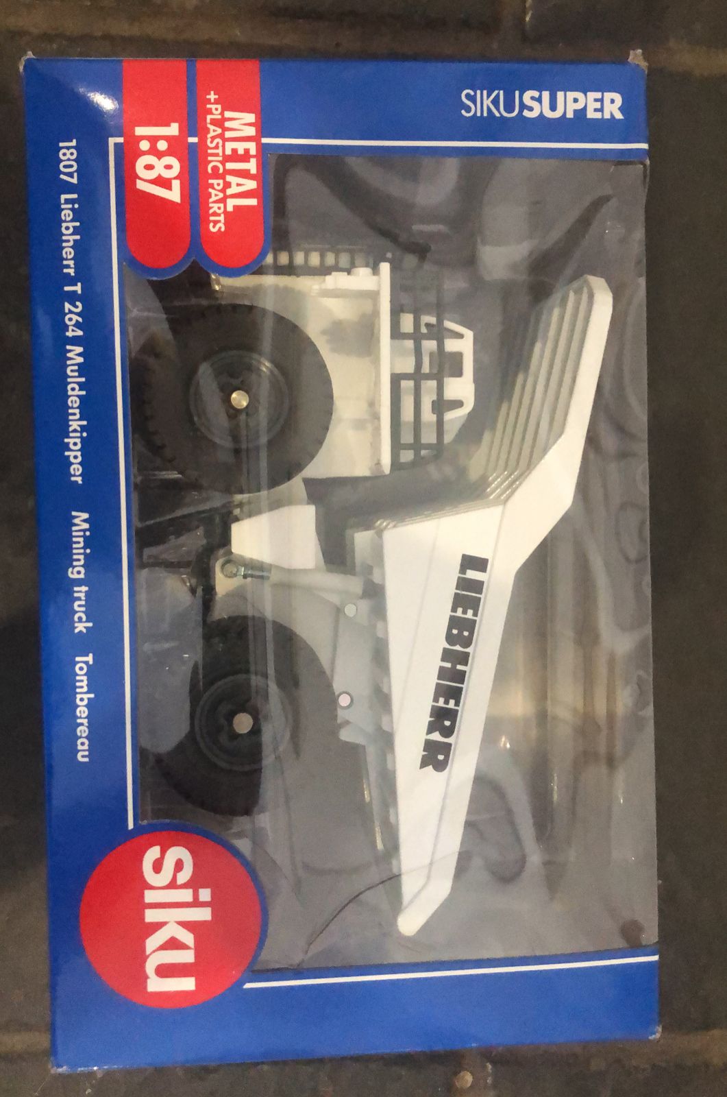 Siku Liebherr T264 Mining Truck 1:87 - BOX DAMAGED